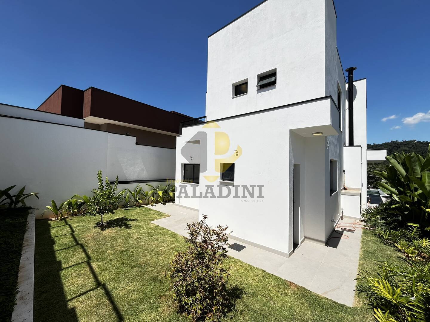 Casa à venda com 3 quartos, 245m² - Foto 25