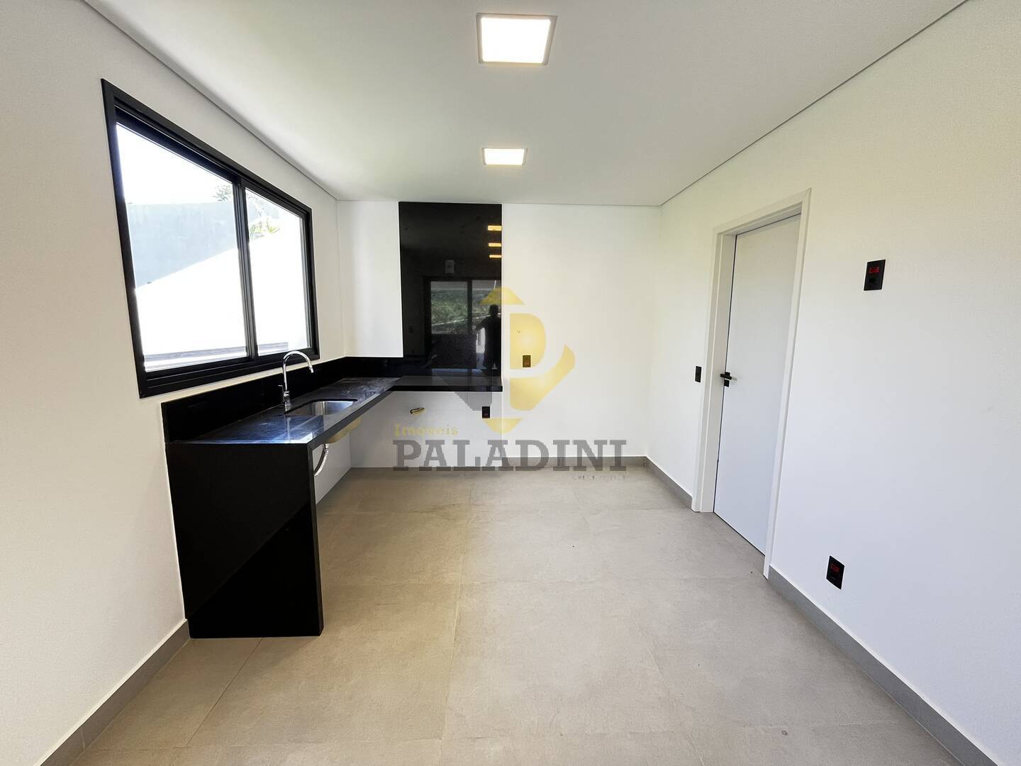 Casa à venda com 3 quartos, 245m² - Foto 12
