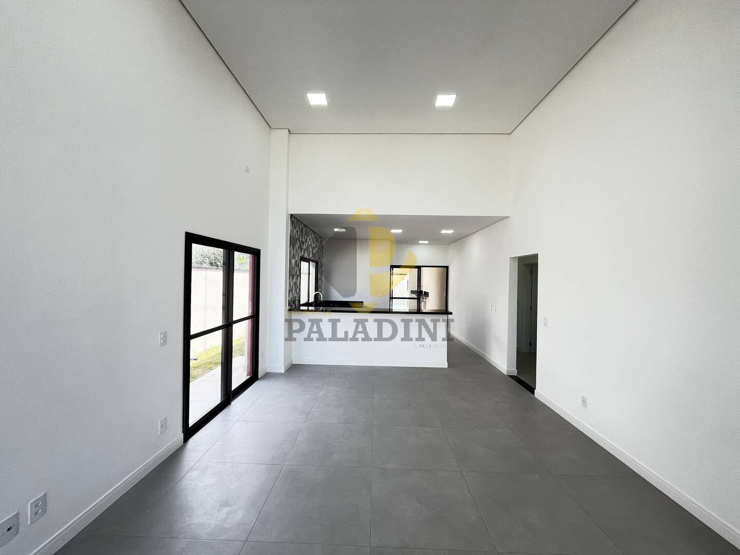 Casa à venda com 3 quartos, 195m² - Foto 4