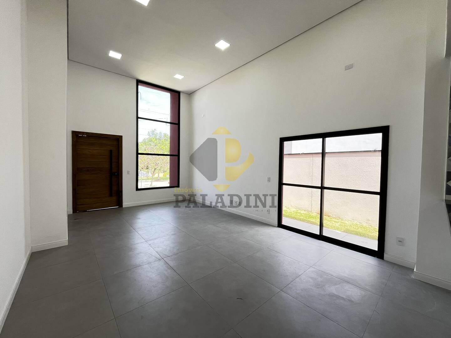 Casa à venda com 3 quartos, 195m² - Foto 3