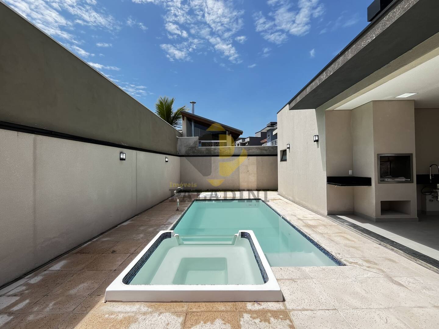 Casa à venda com 3 quartos, 195m² - Foto 25