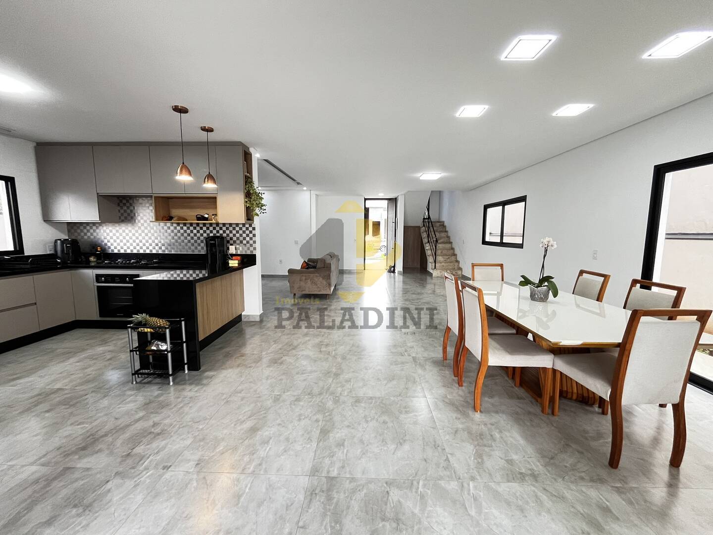 Casa de Condomínio à venda e aluguel com 3 quartos, 243m² - Foto 7