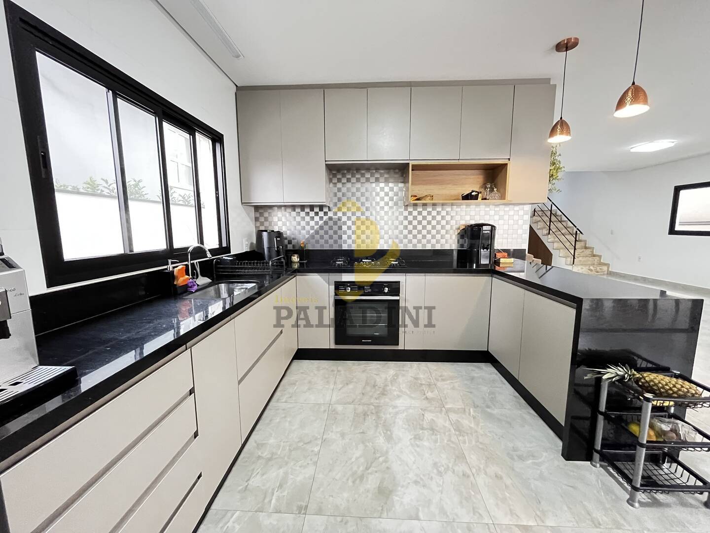Casa de Condomínio à venda e aluguel com 3 quartos, 243m² - Foto 9