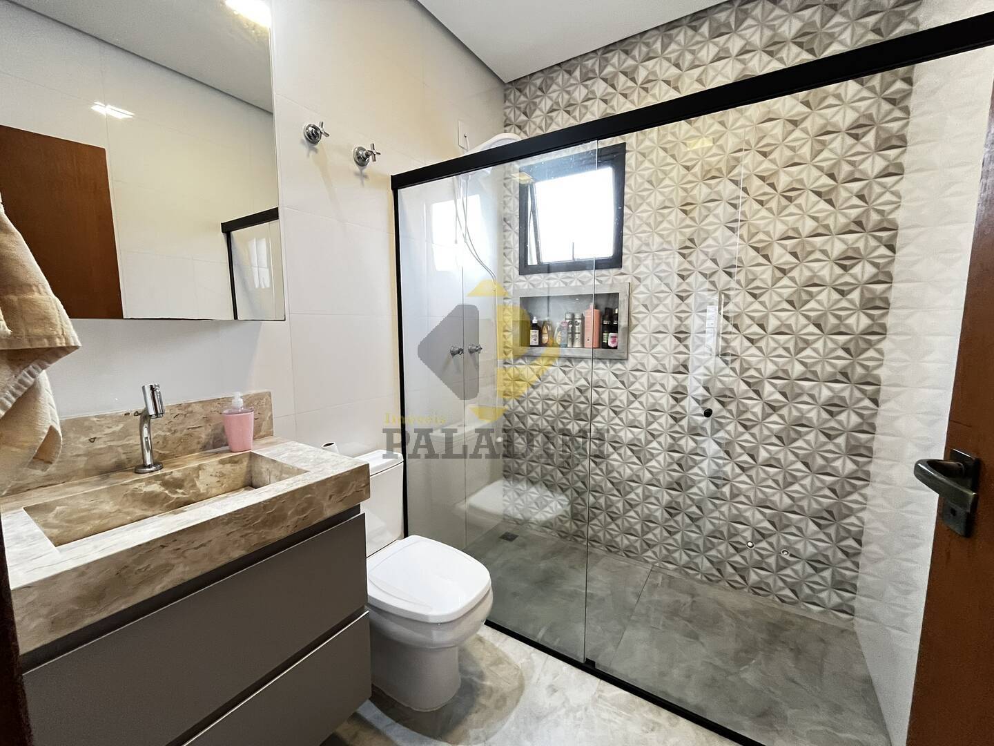 Casa de Condomínio à venda e aluguel com 3 quartos, 243m² - Foto 23