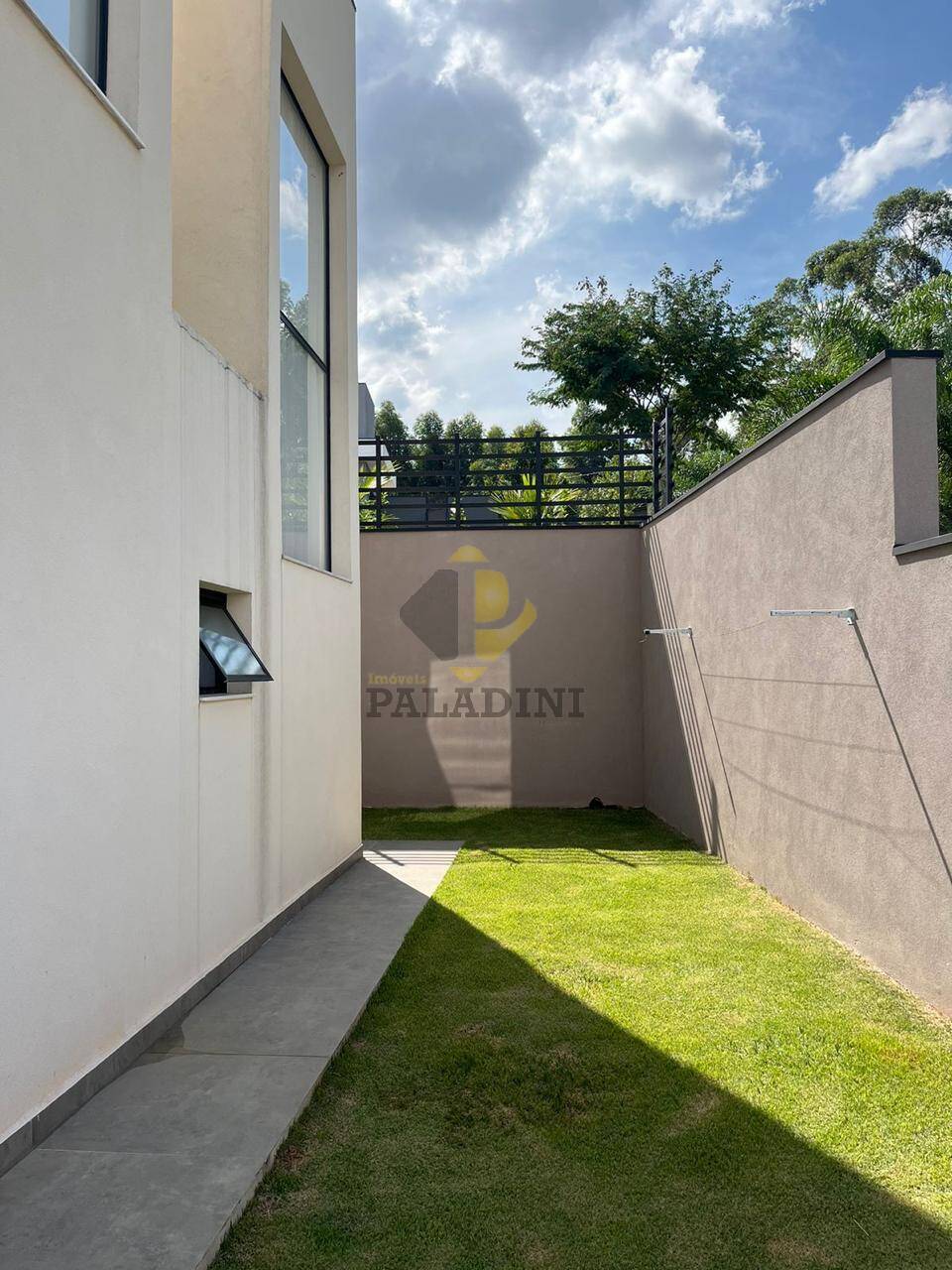 Casa à venda com 3 quartos, 270m² - Foto 9