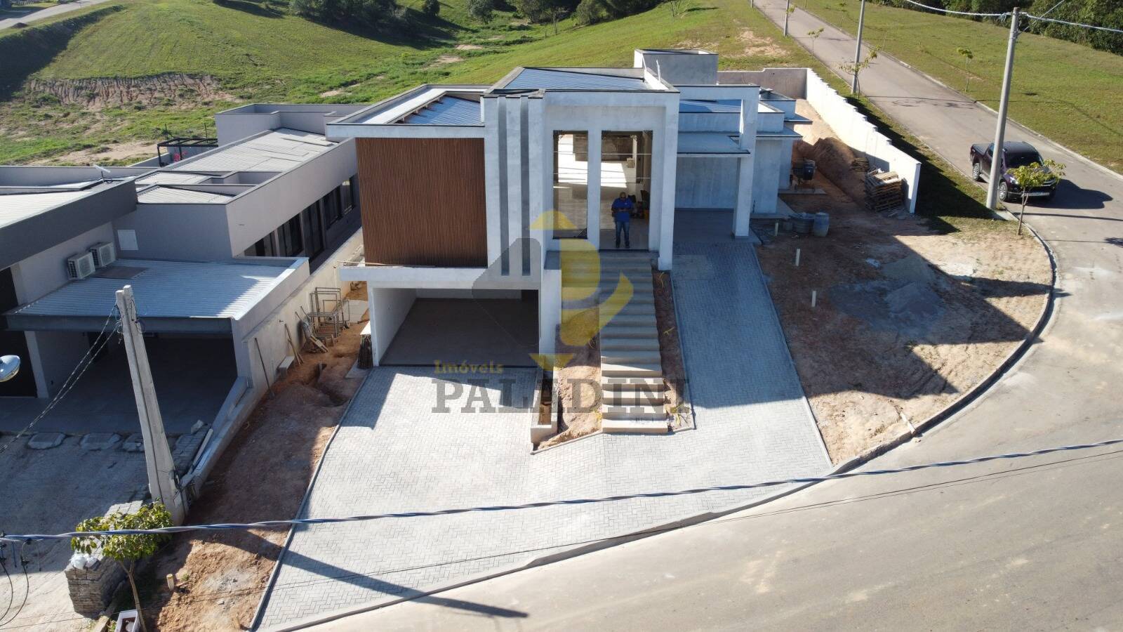 Casa, 4 quartos, 373 m² - Foto 2