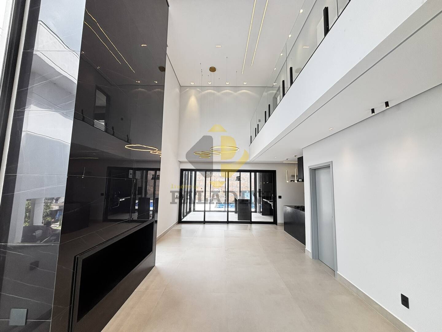 Casa à venda com 4 quartos, 265m² - Foto 8