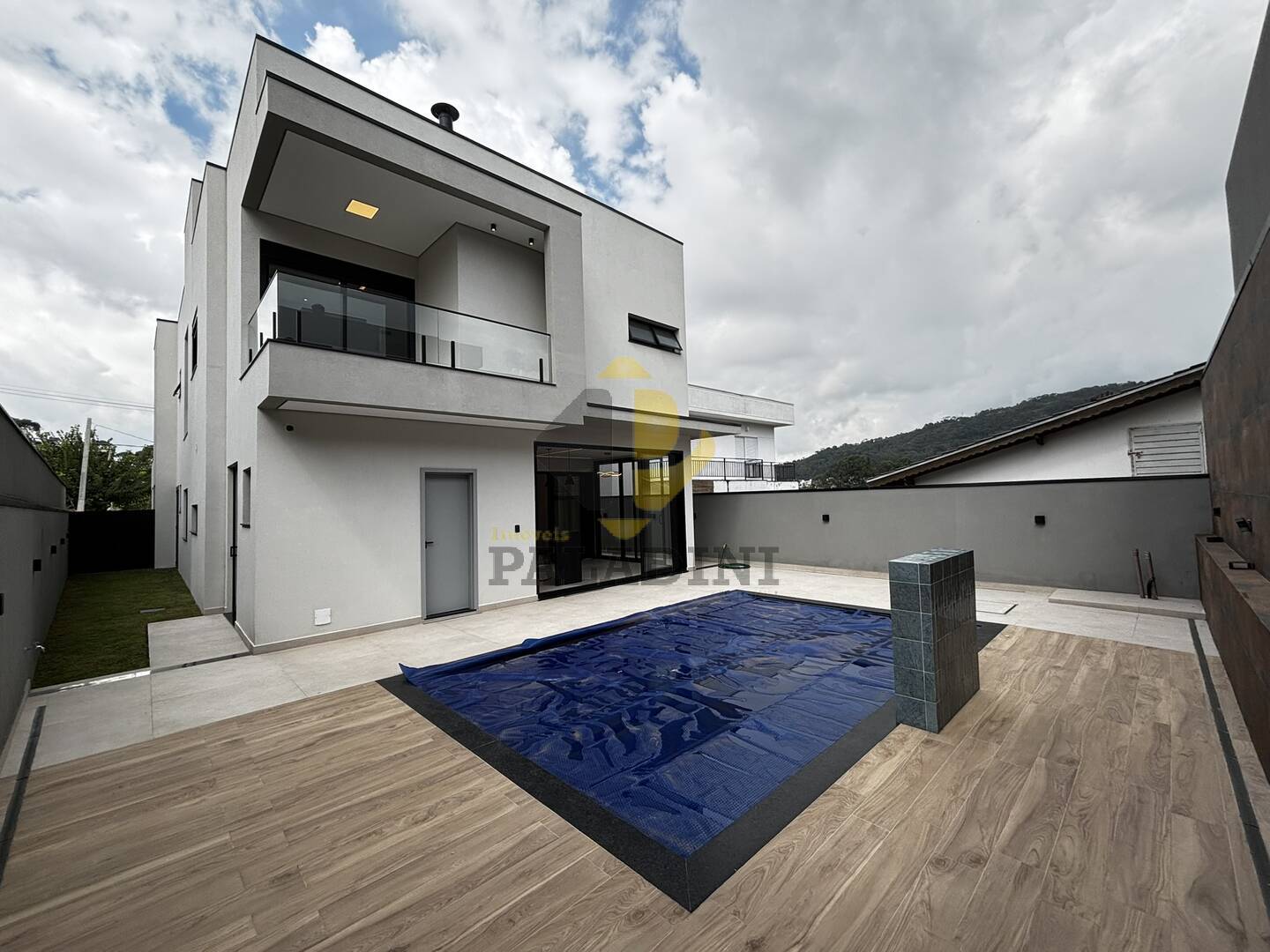 Casa à venda com 4 quartos, 265m² - Foto 24