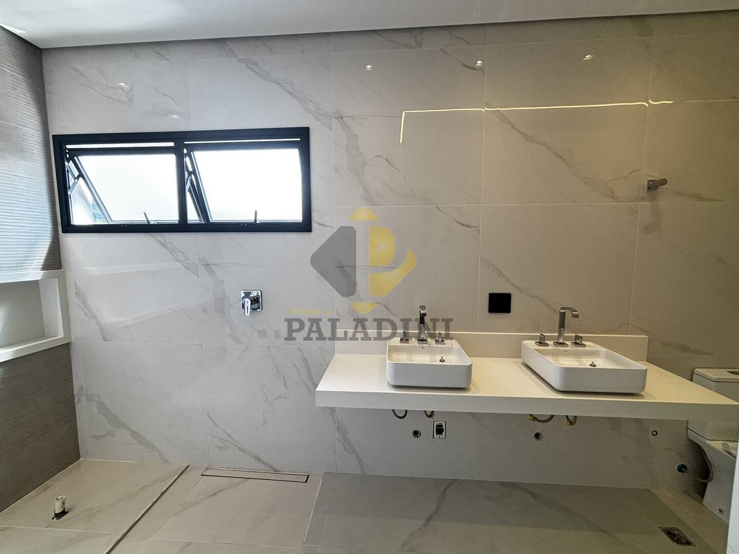 Casa à venda com 4 quartos, 265m² - Foto 51
