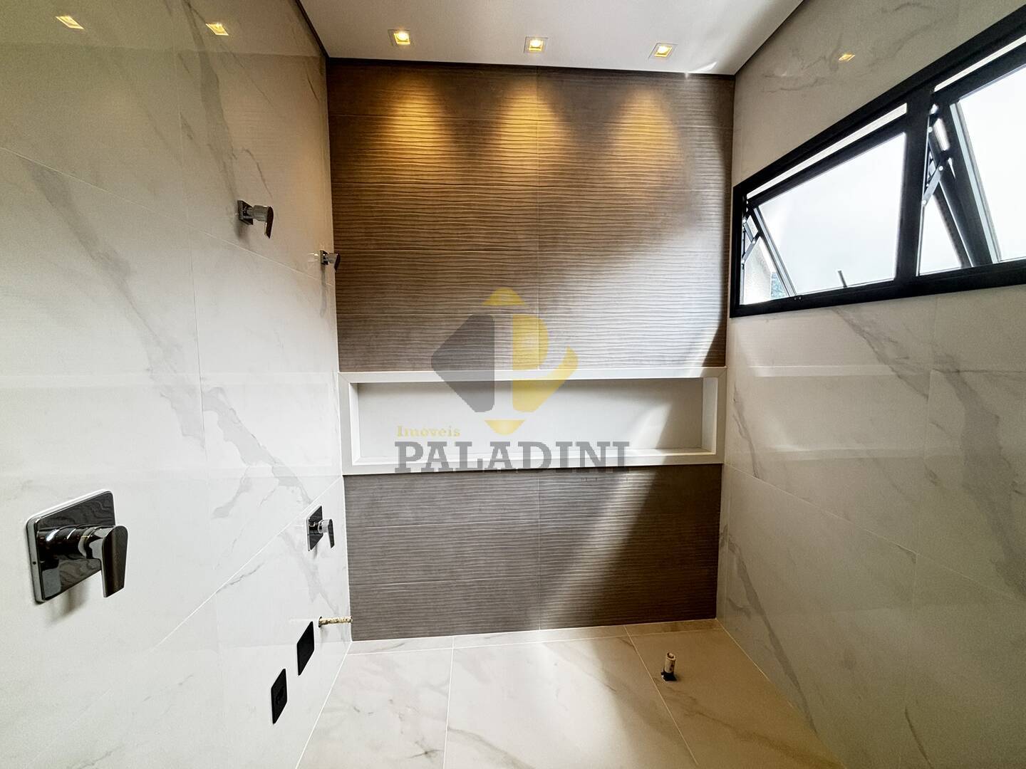 Casa à venda com 4 quartos, 265m² - Foto 52