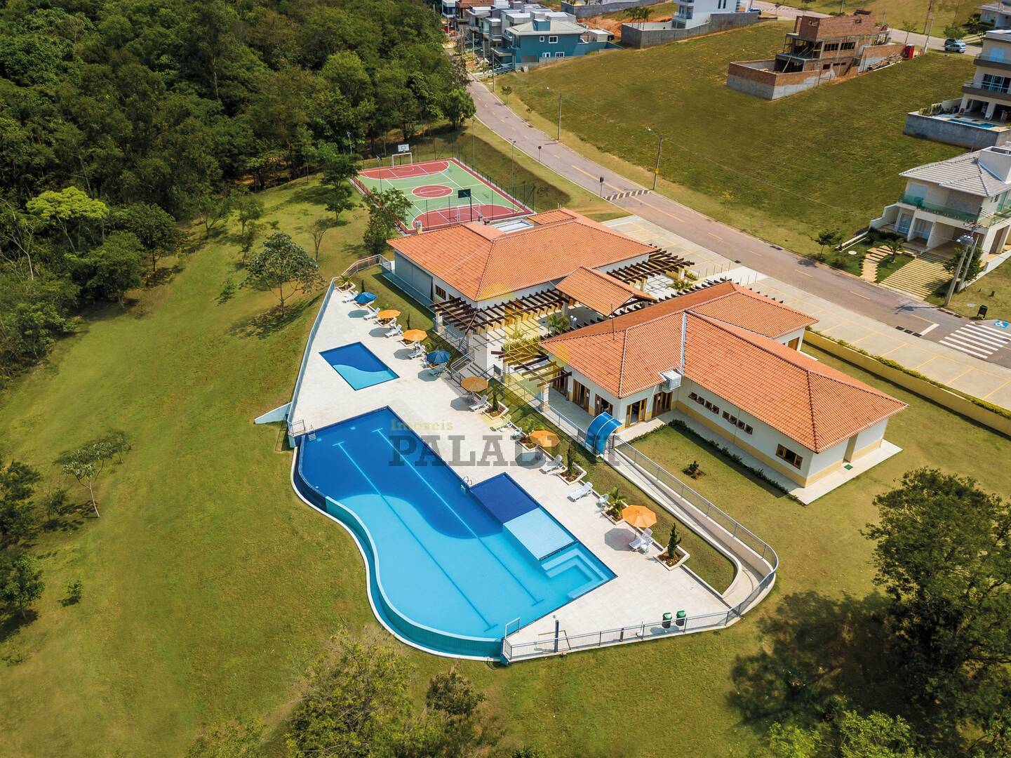 Casa à venda com 3 quartos, 270m² - Foto 13
