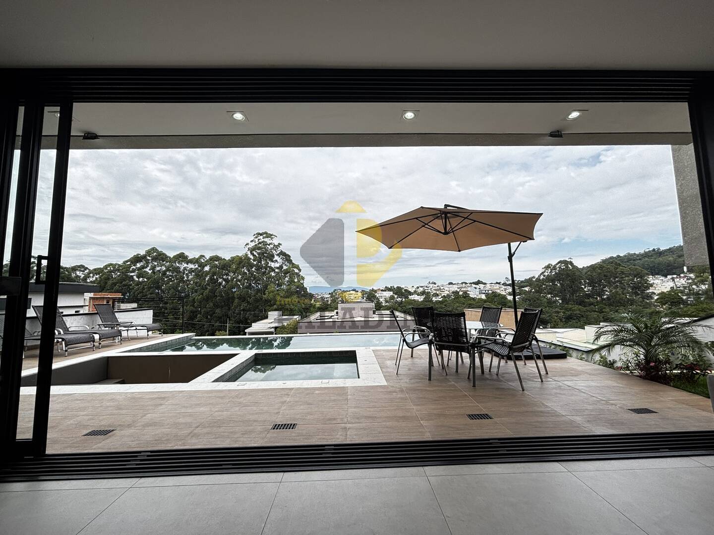 Casa, 4 quartos, 290 m² - Foto 18