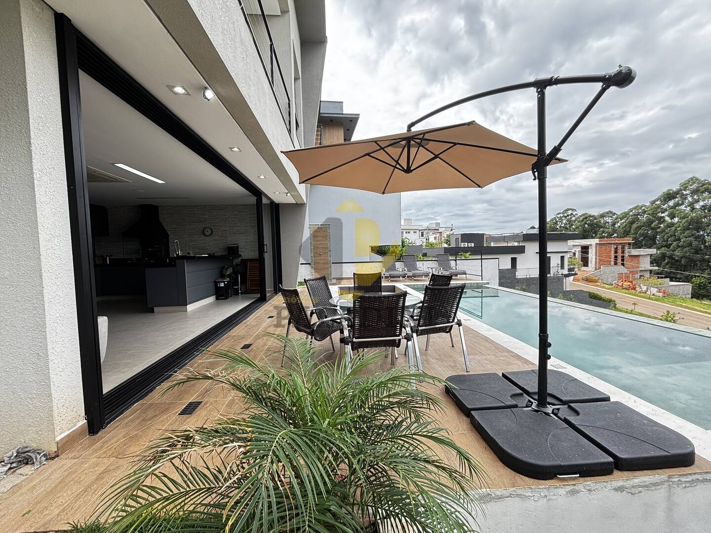 Casa, 4 quartos, 290 m² - Foto 28