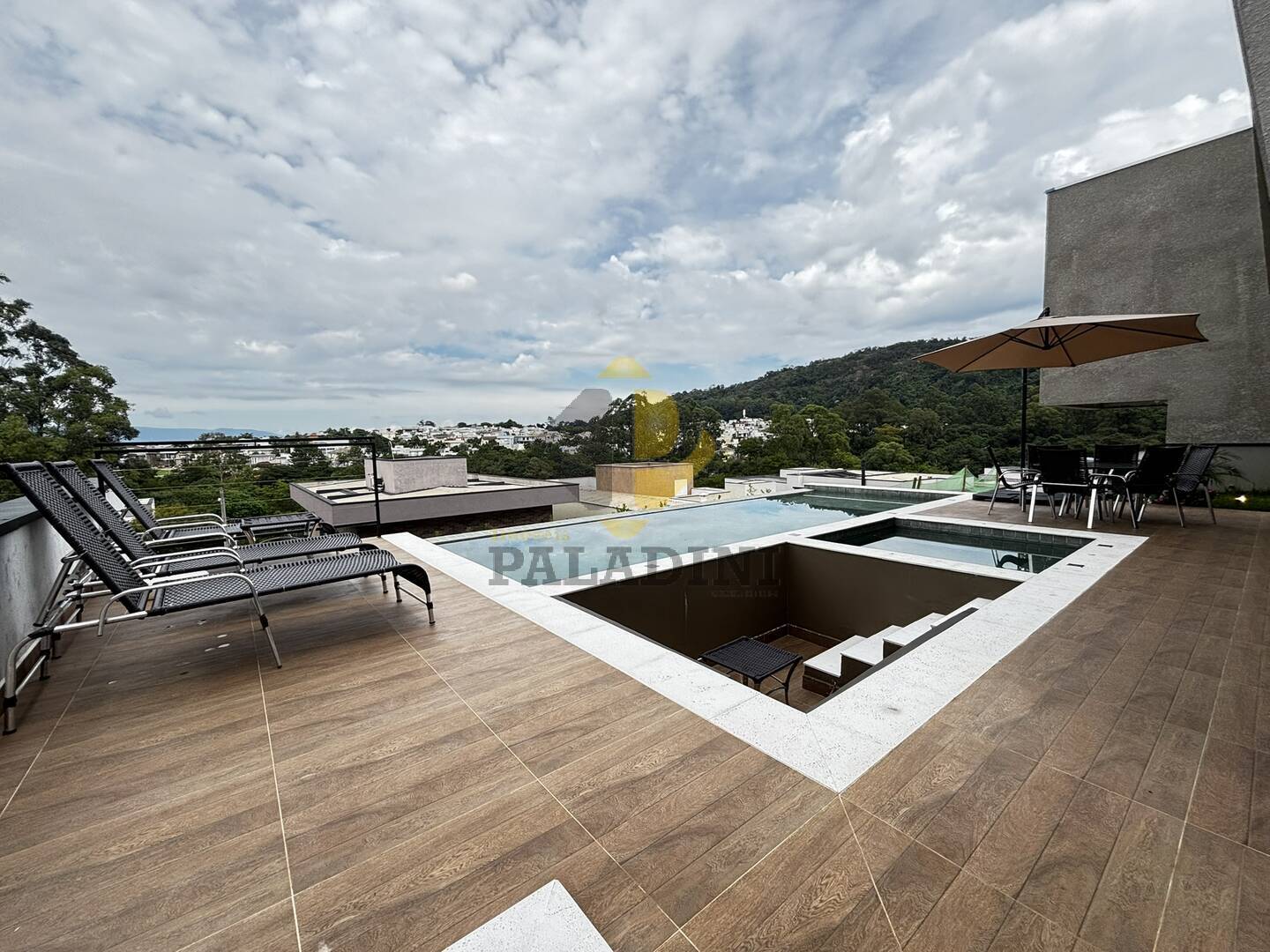 Casa, 4 quartos, 290 m² - Foto 32