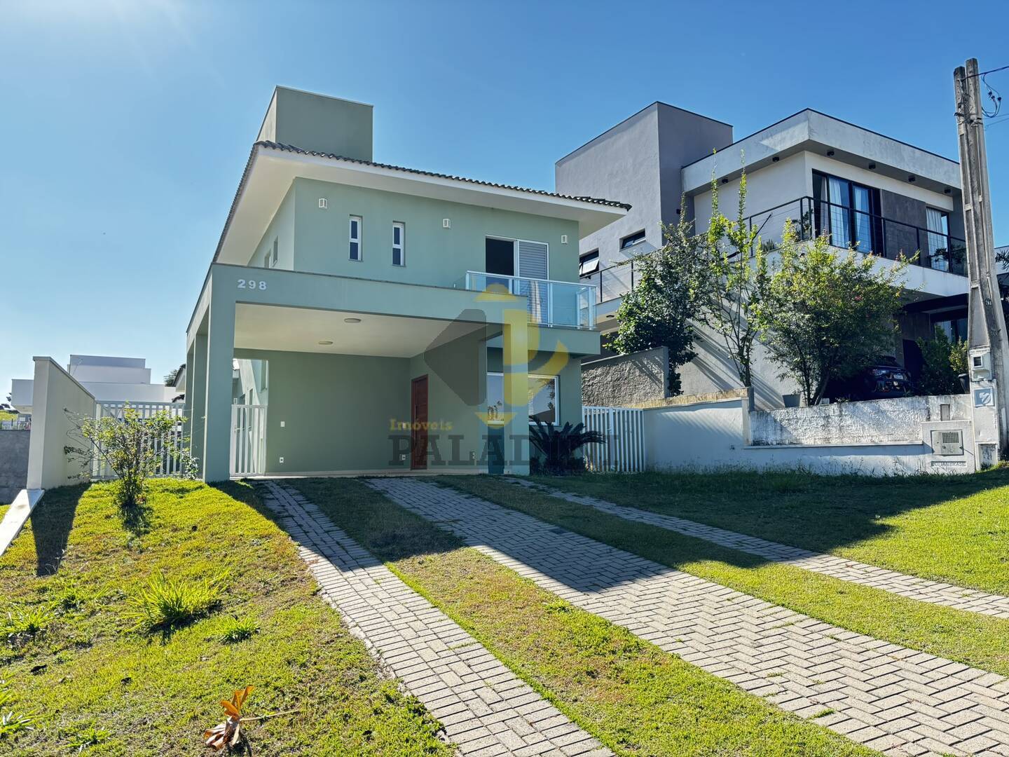 Casa à venda e aluguel com 3 quartos, 210m² - Foto 29