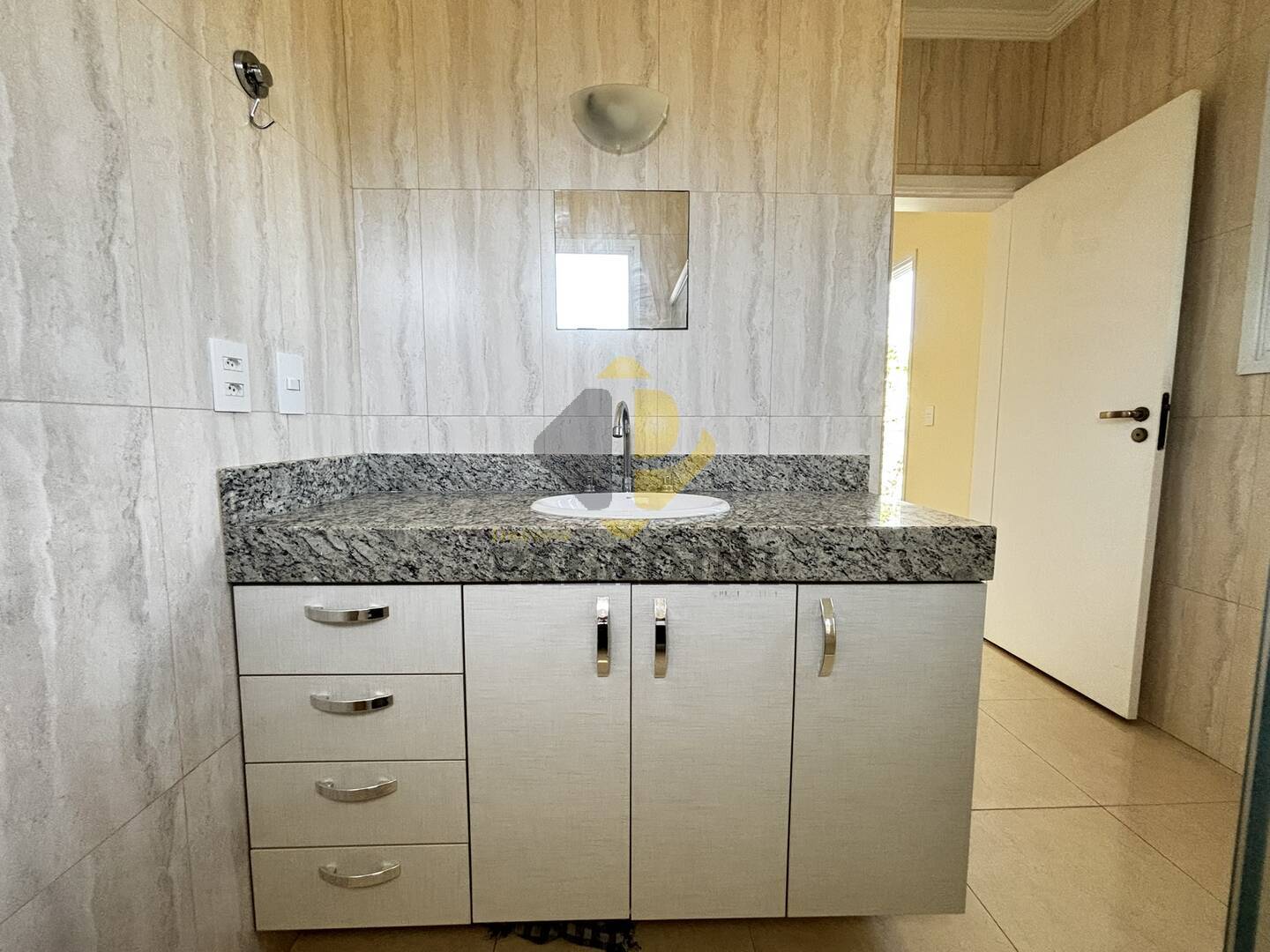 Casa à venda e aluguel com 3 quartos, 210m² - Foto 20