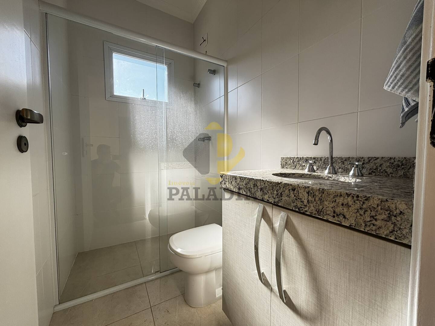 Casa à venda e aluguel com 3 quartos, 210m² - Foto 14