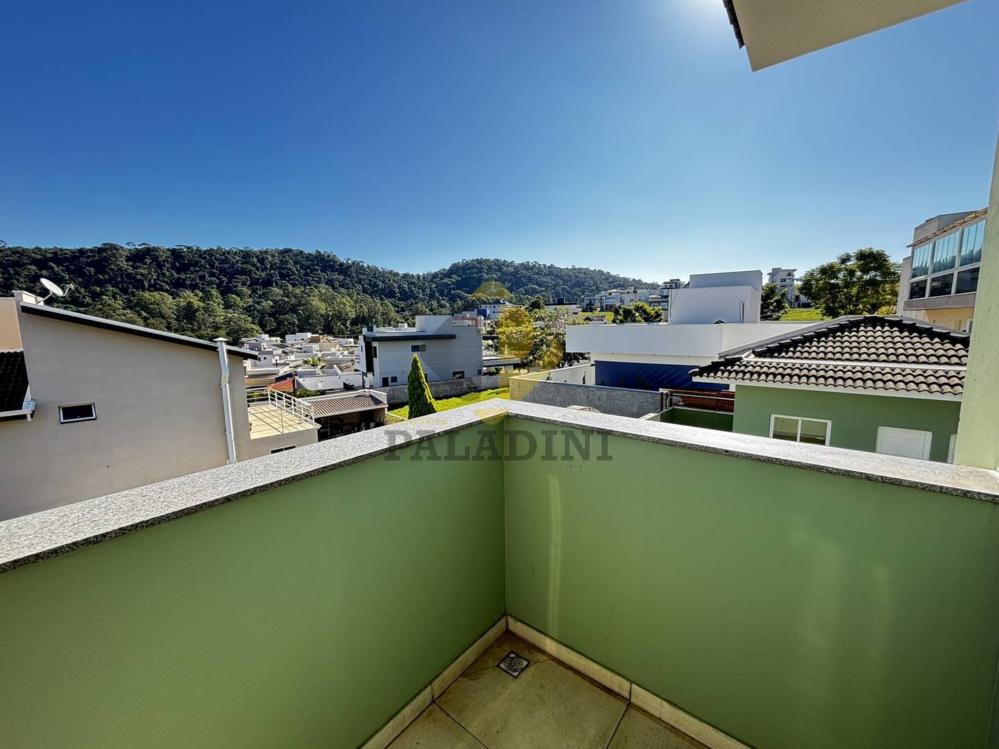 Casa à venda e aluguel com 3 quartos, 210m² - Foto 13