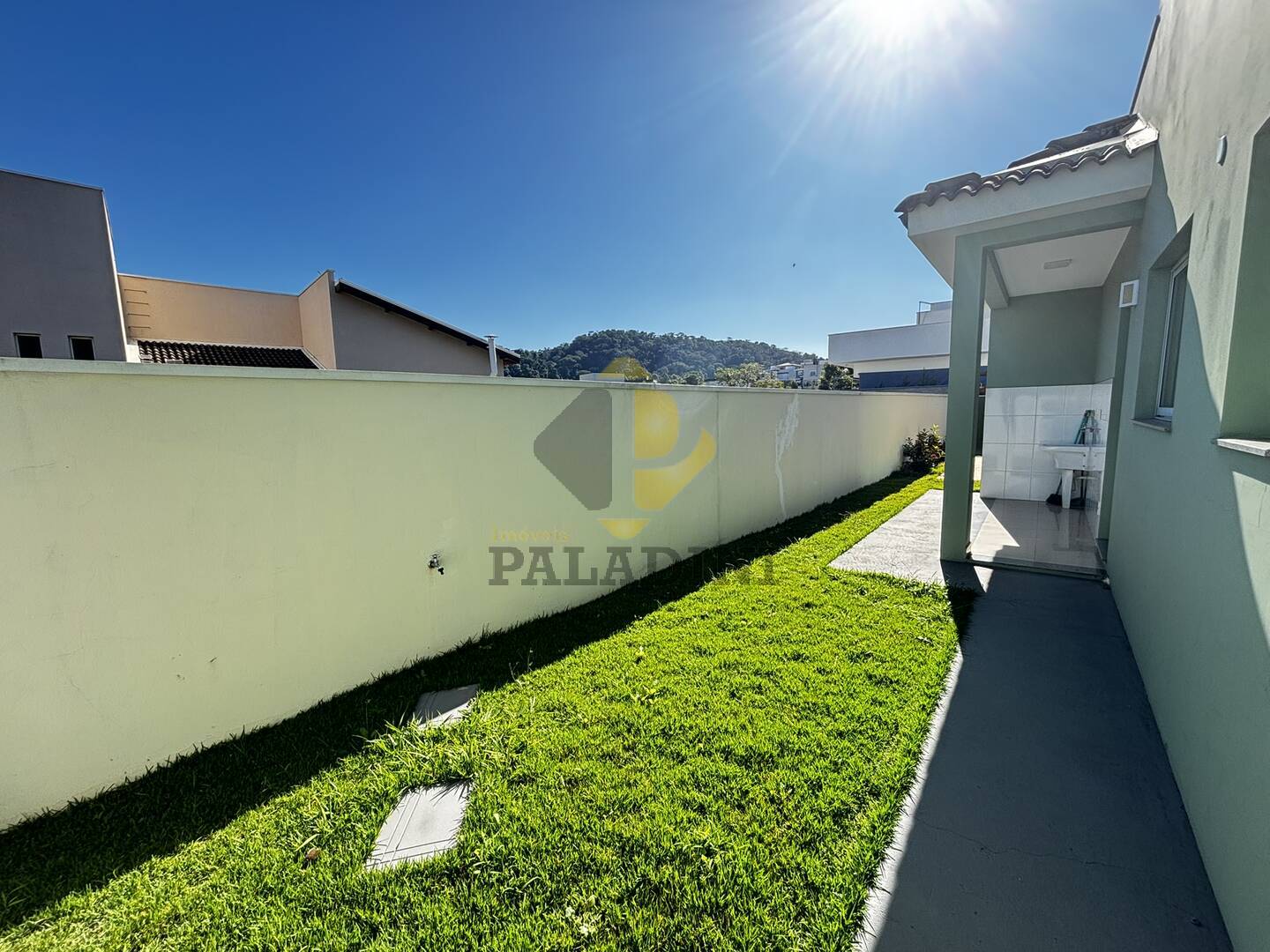 Casa à venda e aluguel com 3 quartos, 210m² - Foto 26