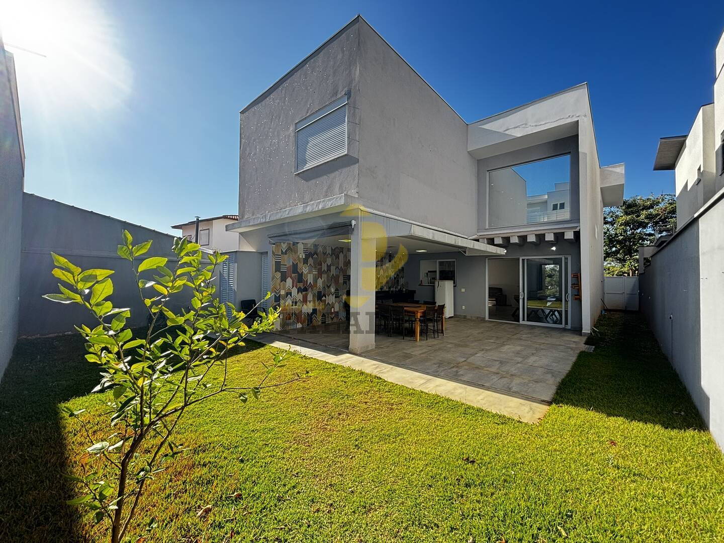 Casa, 4 quartos, 264 m² - Foto 2