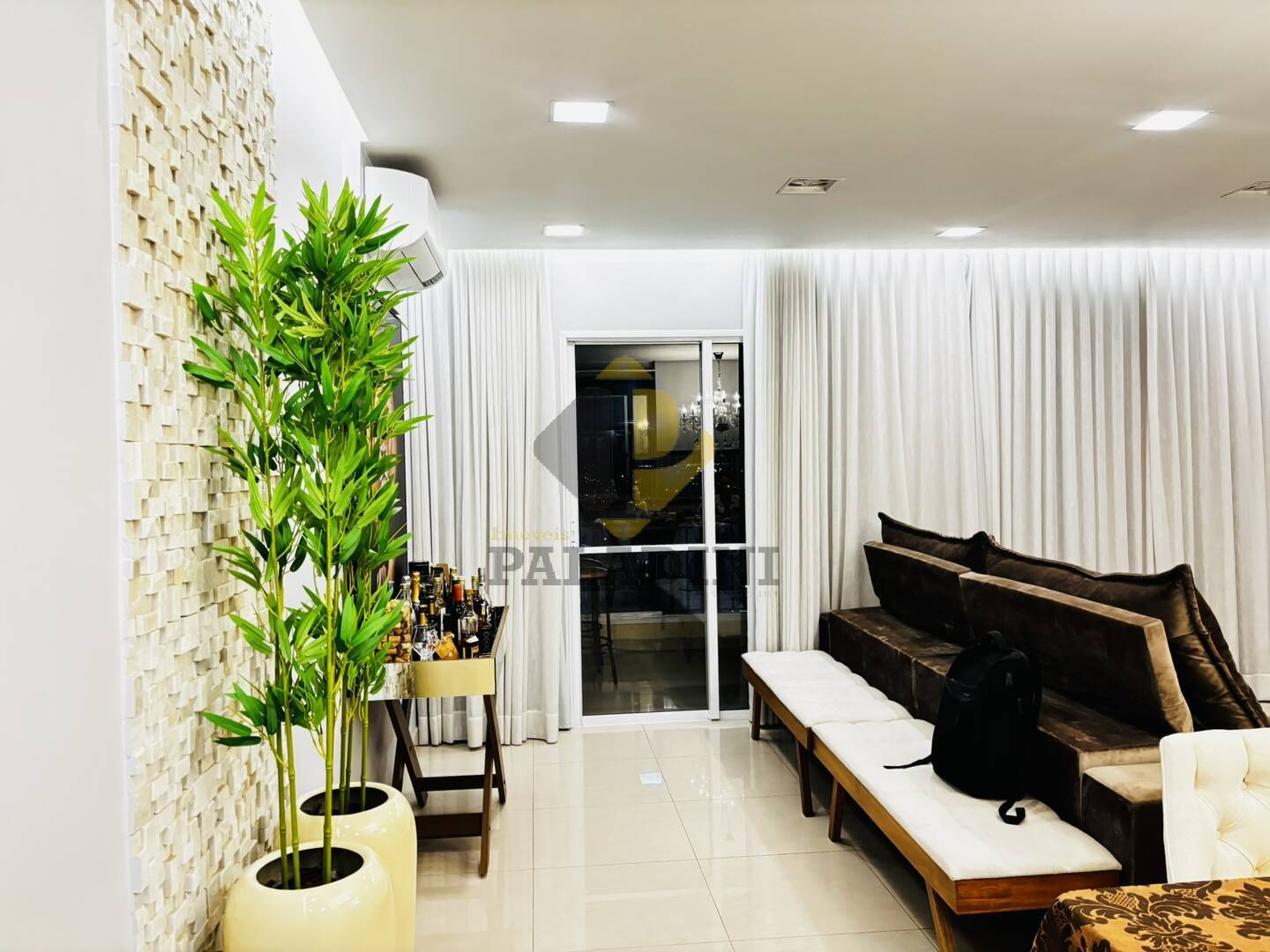 Apartamento para alugar com 2 quartos, 89m² - Foto 7