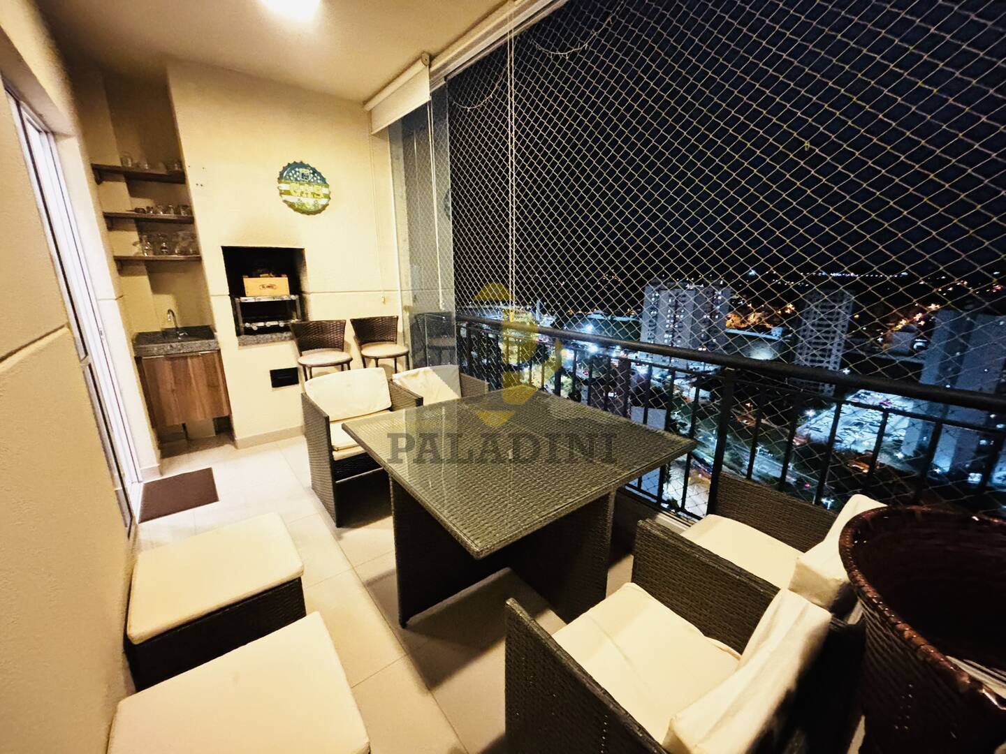 Apartamento para alugar com 2 quartos, 89m² - Foto 3