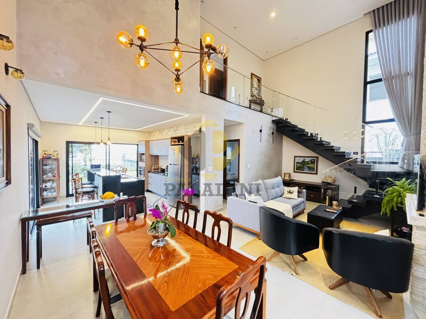 Casa, 3 quartos, 181 m² - Foto 2