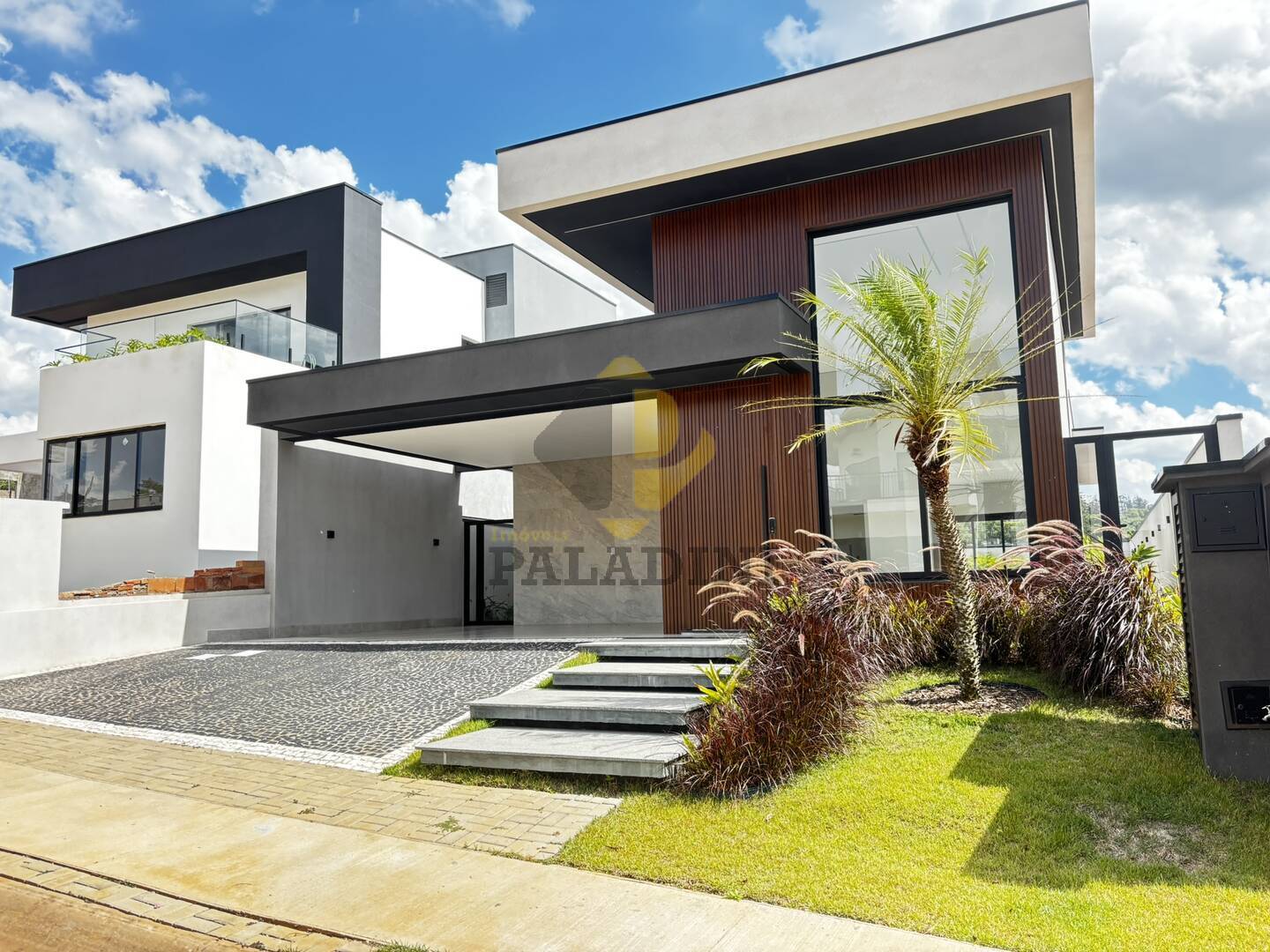 Casa, 3 quartos, 181 m² - Foto 1