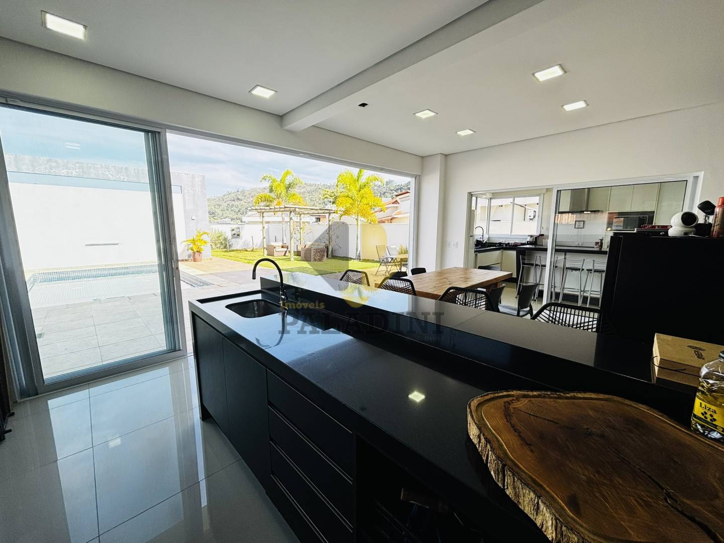 Casa, 3 quartos, 285 m² - Foto 7