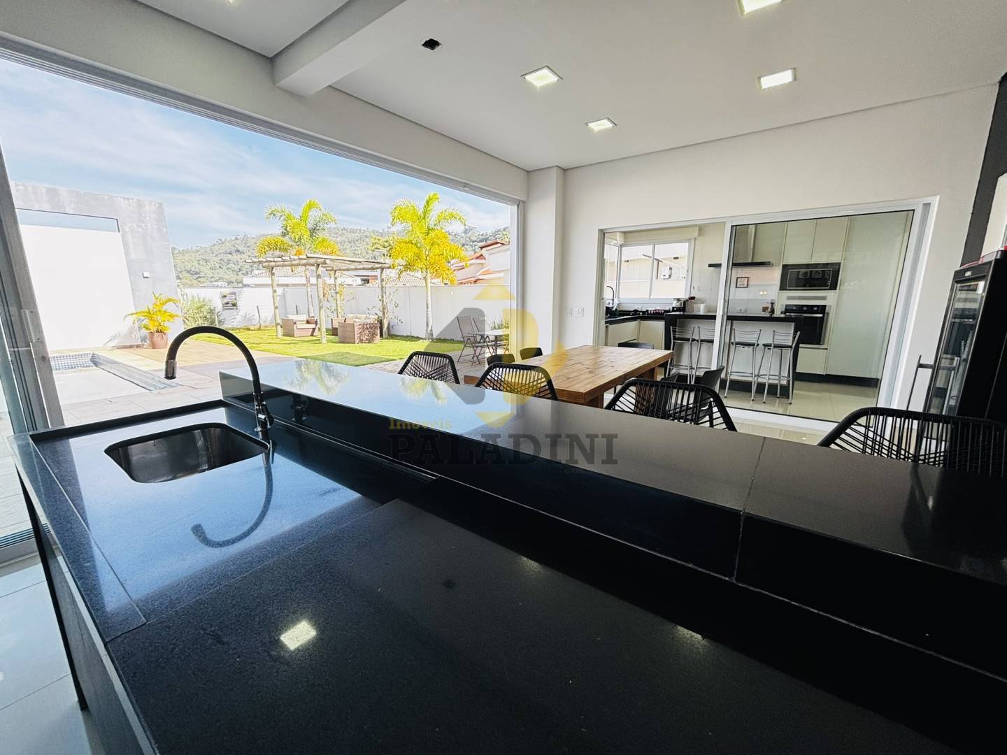 Casa, 3 quartos, 285 m² - Foto 6