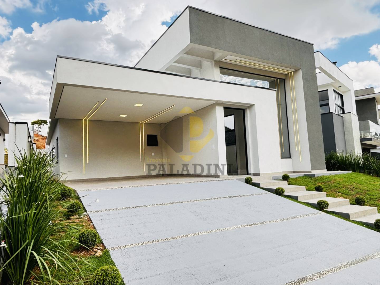 Casa, 3 quartos, 201 m² - Foto 1