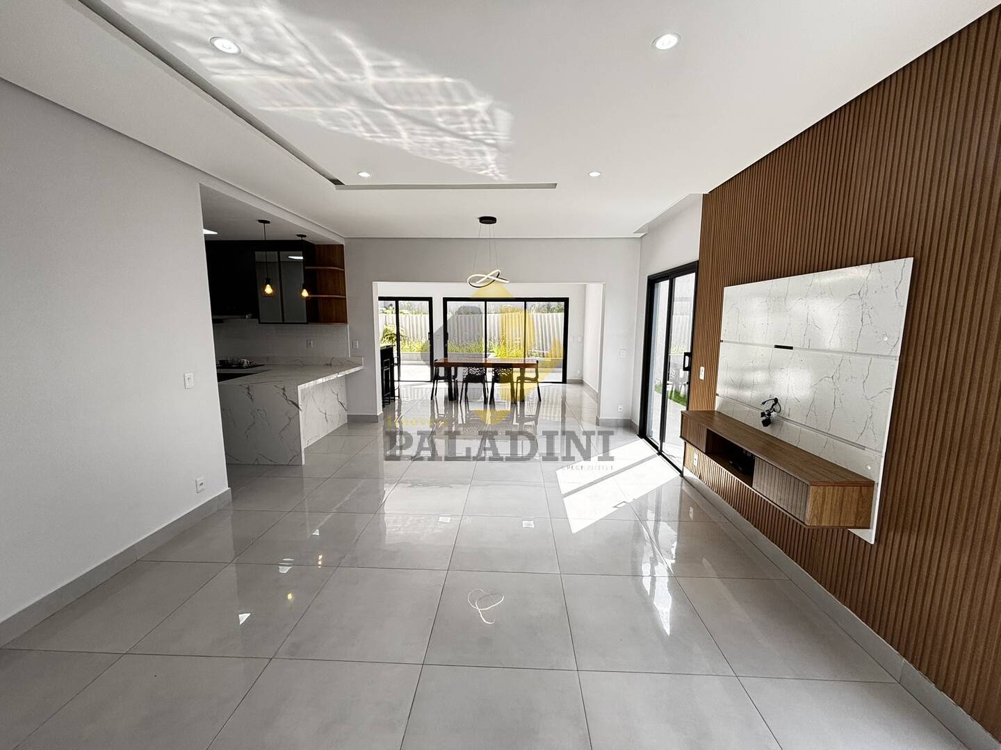 Casa, 3 quartos, 240 m² - Foto 5