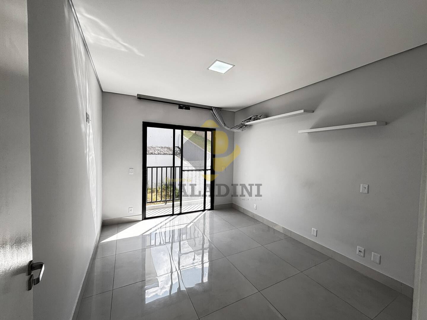 Casa, 3 quartos, 240 m² - Foto 23