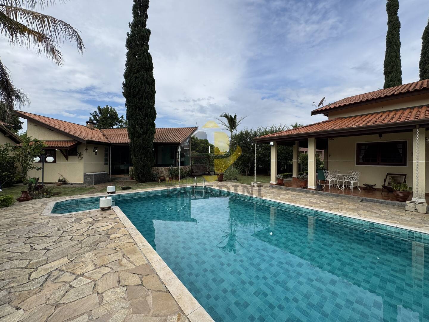 Sítio, 4 quartos, 1000 m² - Foto 3
