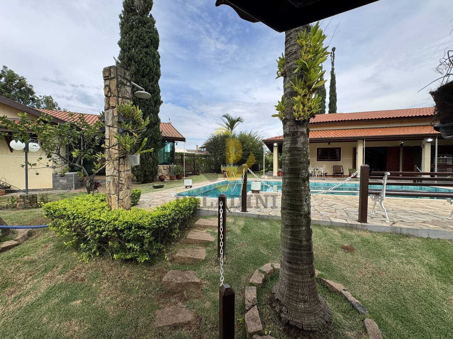 Sítio, 4 quartos, 1000 m² - Foto 10