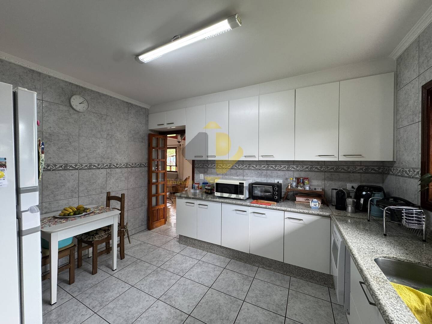 Sítio, 4 quartos, 1800 m² - Foto 32