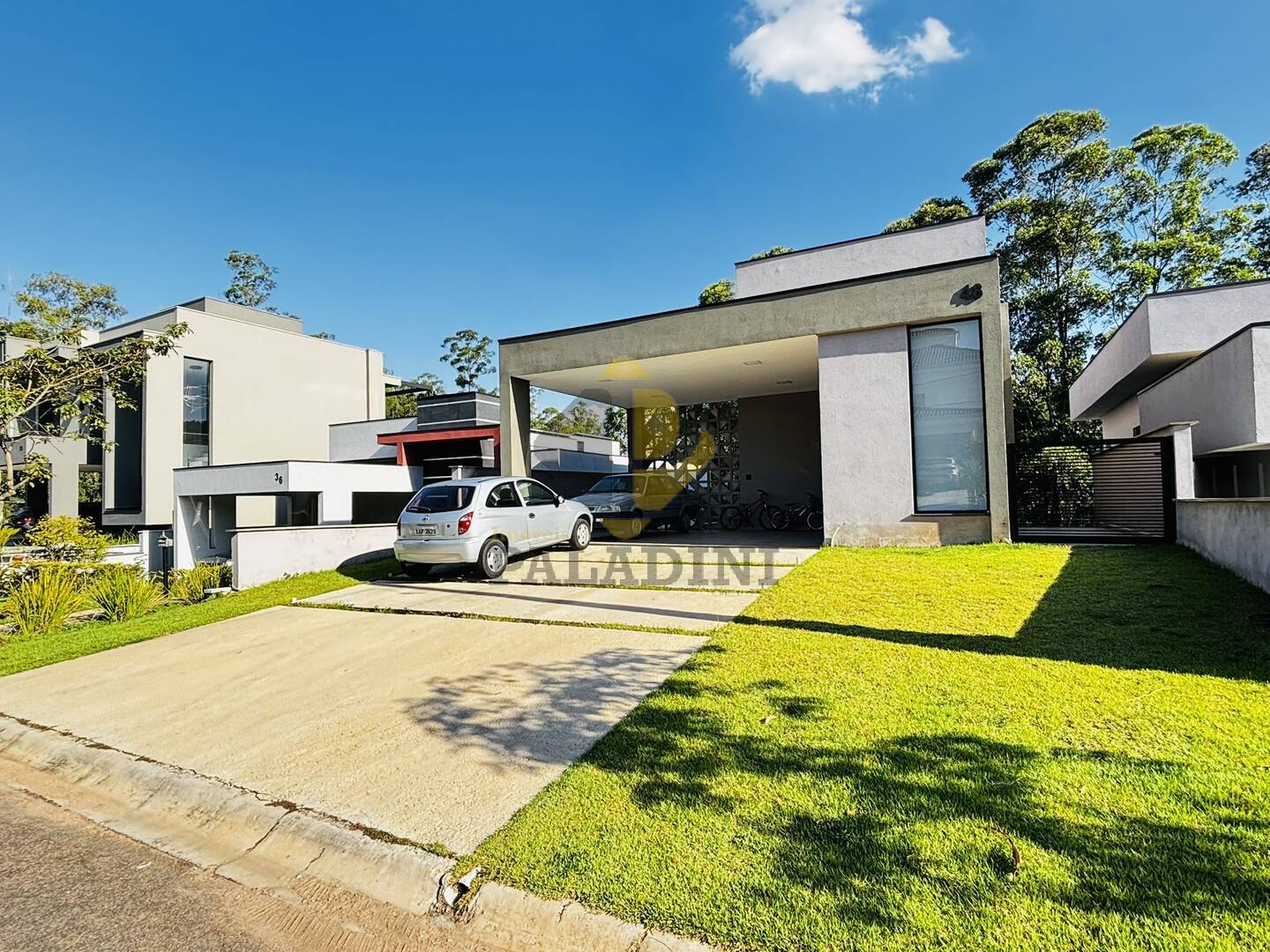Casa, 3 quartos, 250 m² - Foto 2