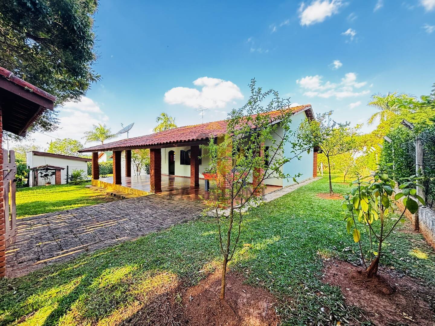 Sítio, 3 quartos, 820 m² - Foto 1