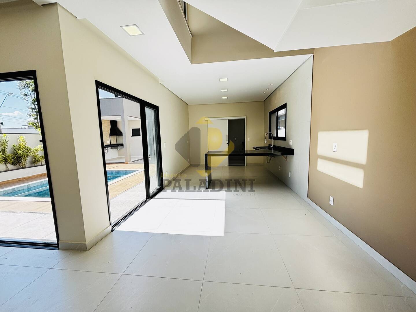 Casa, 3 quartos, 194 m² - Foto 4