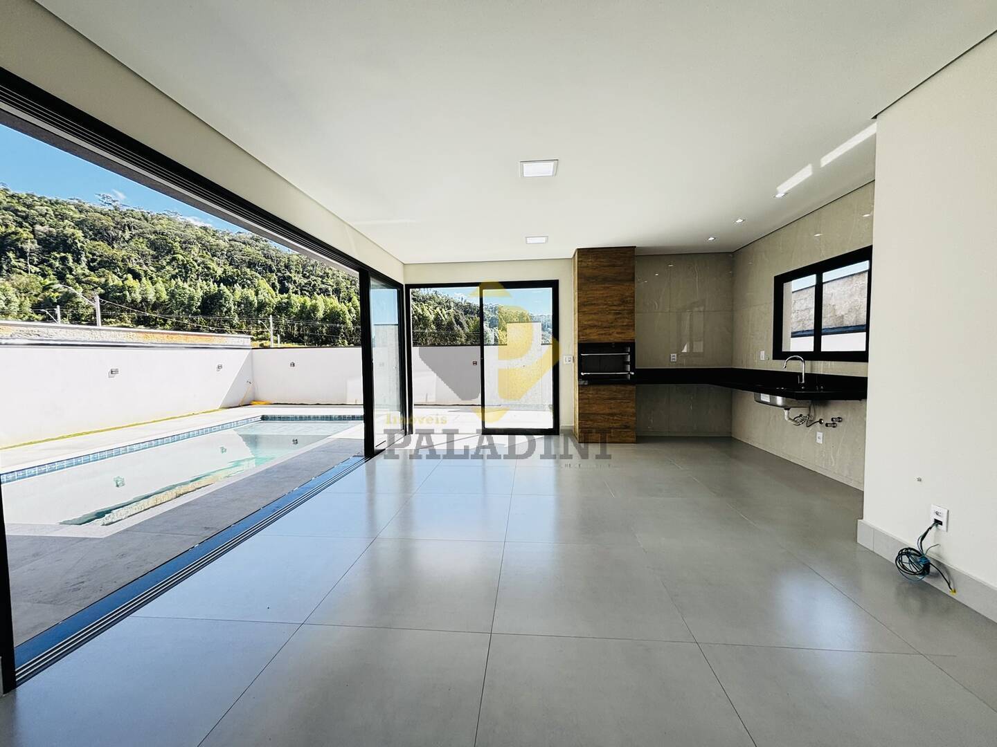 Casa, 4 quartos, 246 m² - Foto 11