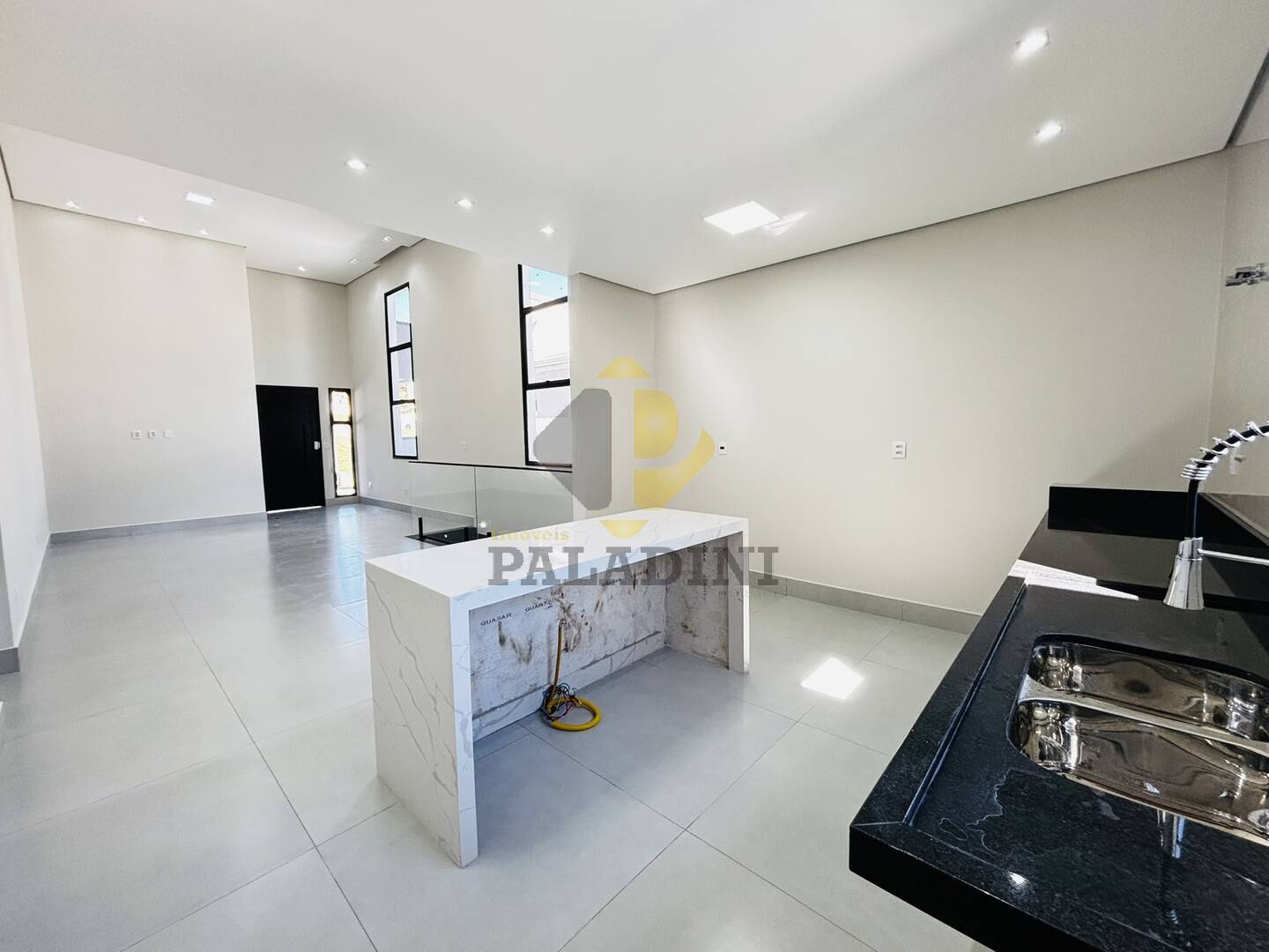 Casa, 4 quartos, 246 m² - Foto 8