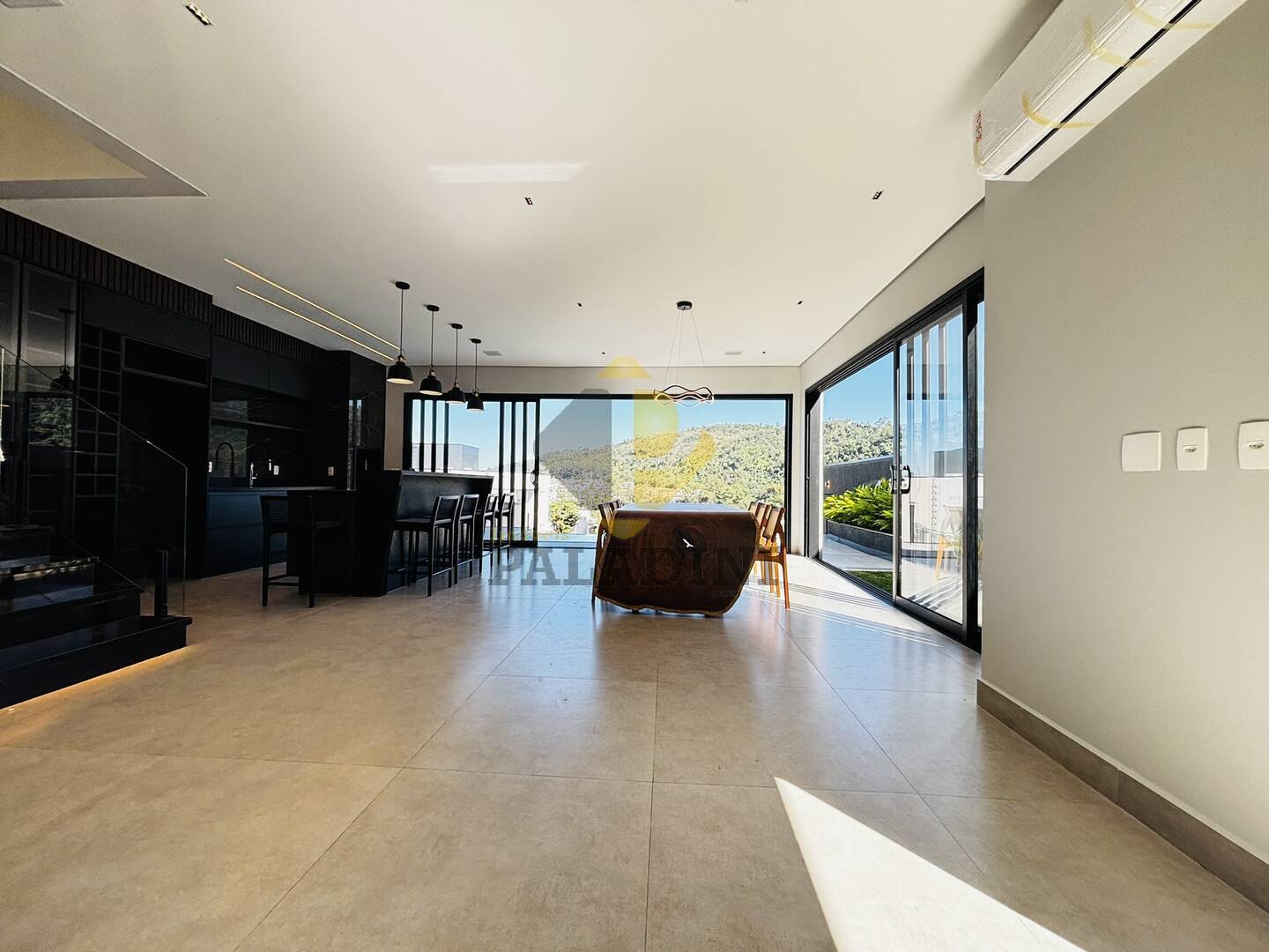 Casa, 3 quartos, 340 m² - Foto 29