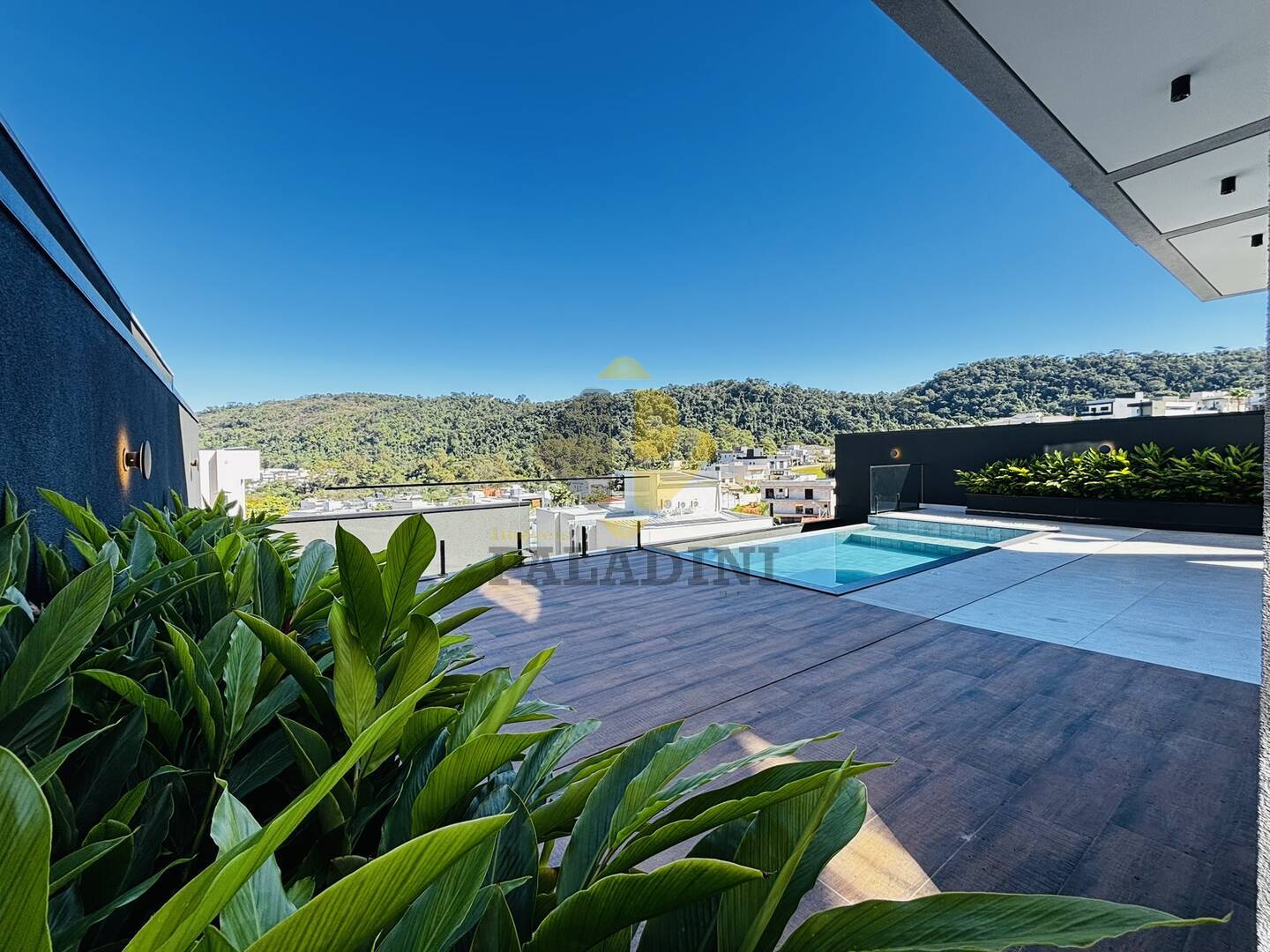 Casa, 3 quartos, 340 m² - Foto 31