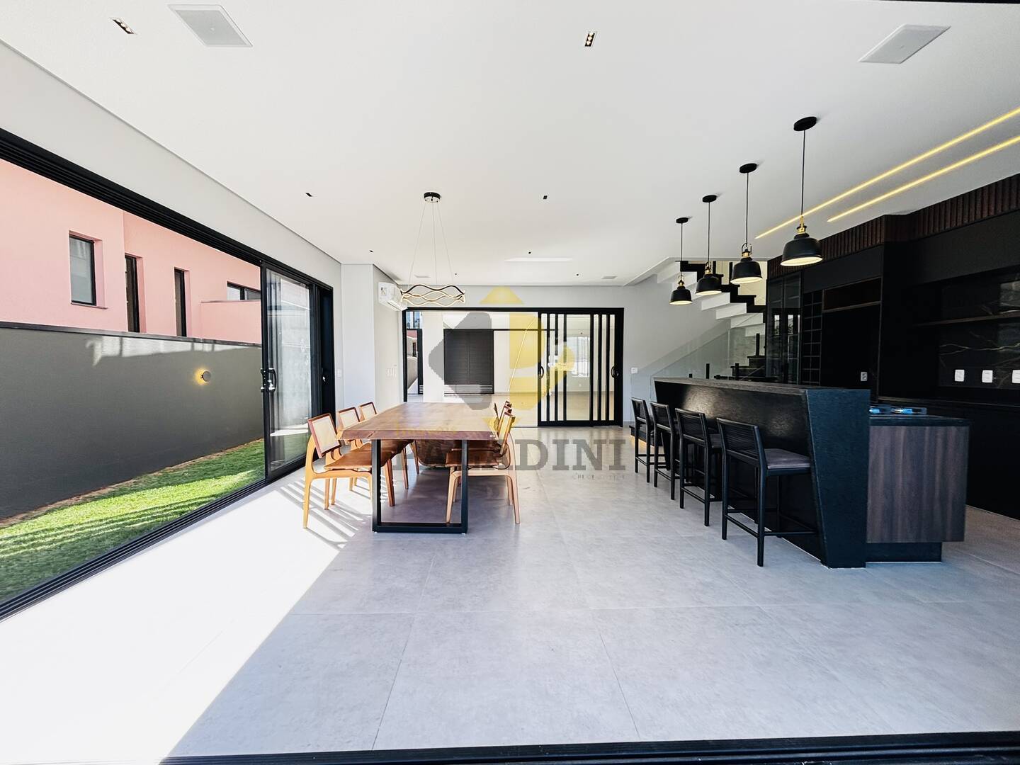 Casa, 3 quartos, 340 m² - Foto 38