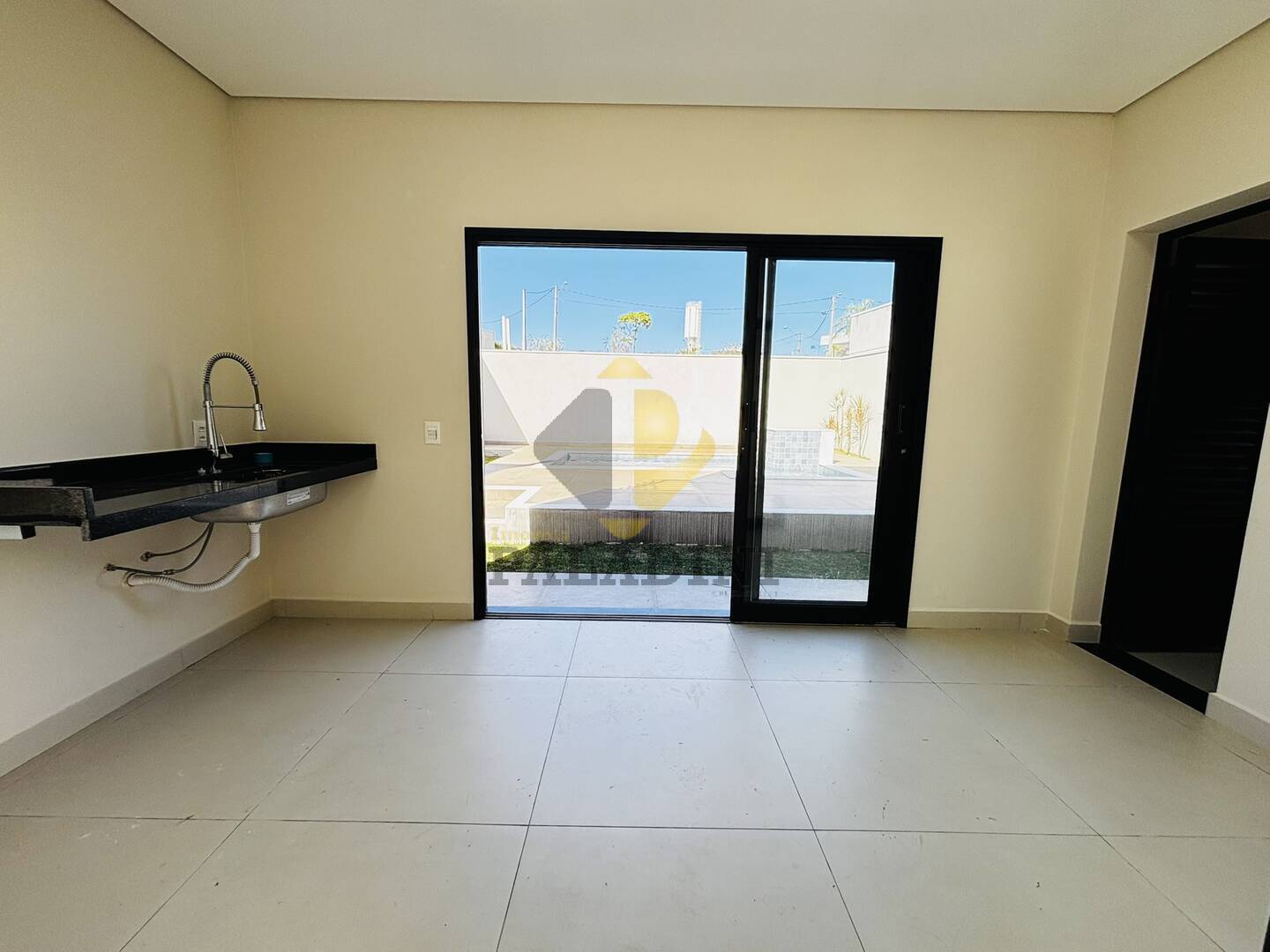 Casa, 3 quartos, 220 m² - Foto 11
