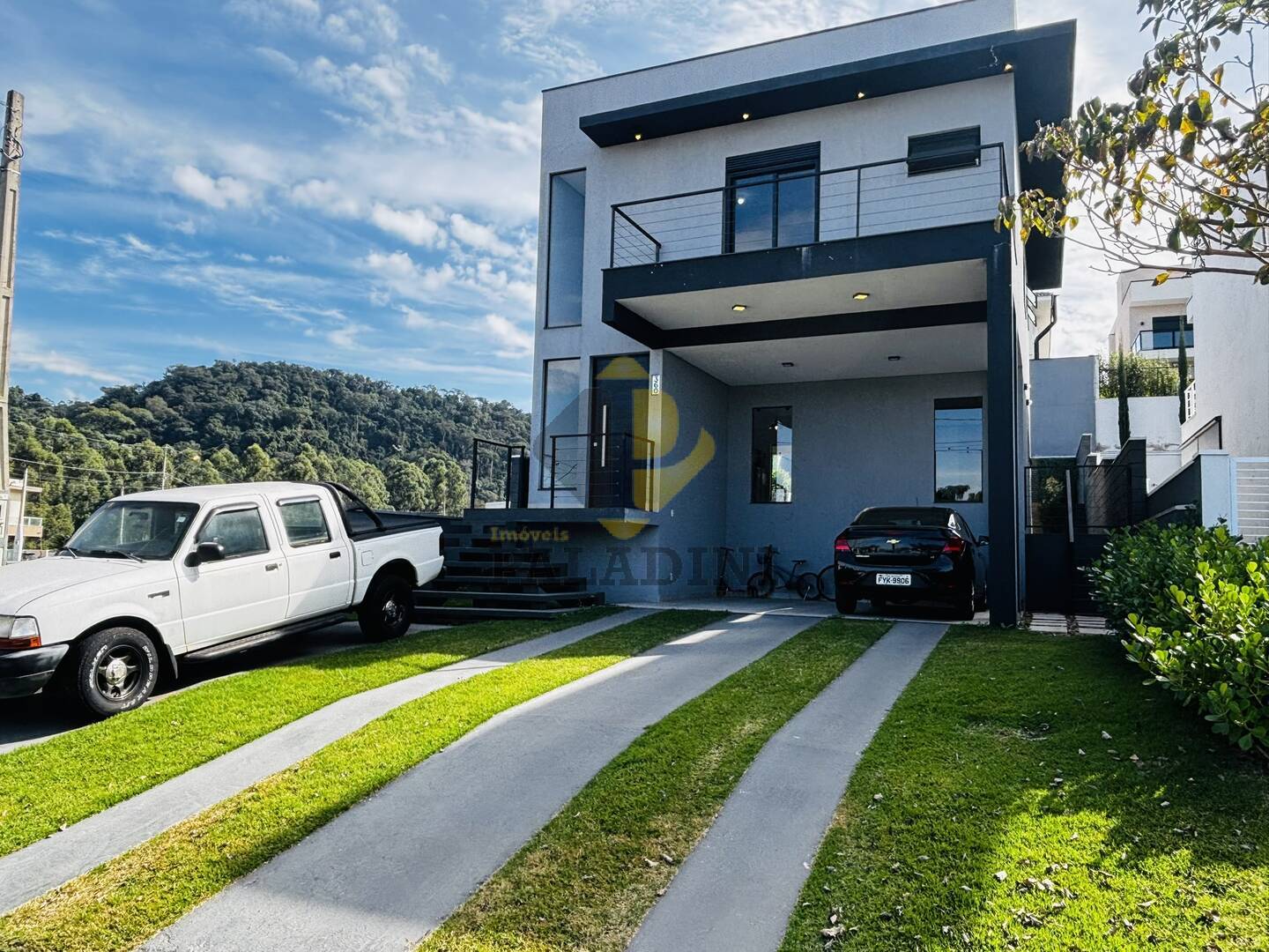 Casa, 3 quartos, 190 m² - Foto 1