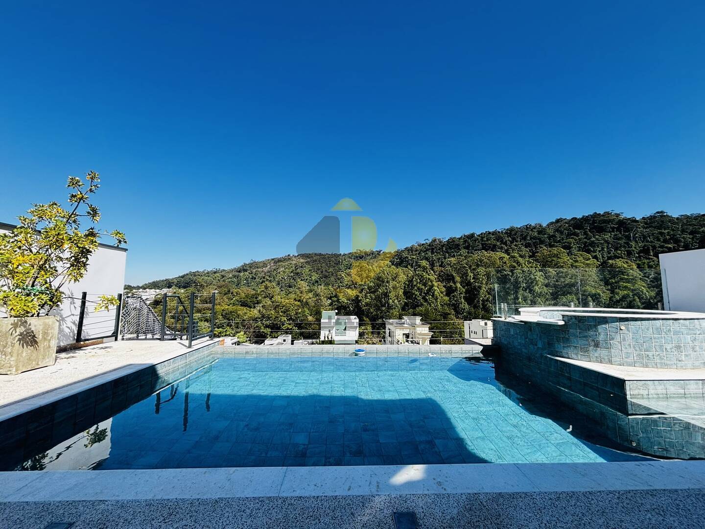Casa, 3 quartos, 240 m² - Foto 2
