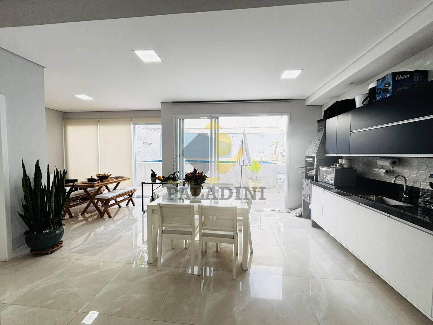 Casa, 3 quartos, 245 m² - Foto 7