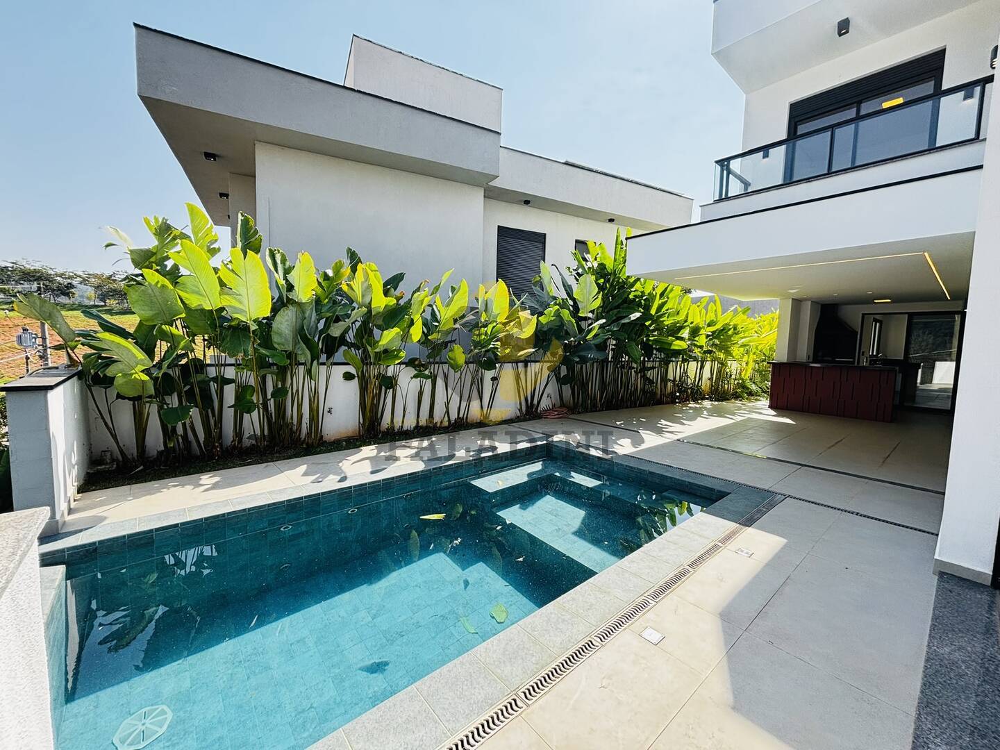 Casa, 3 quartos, 245 m² - Foto 2