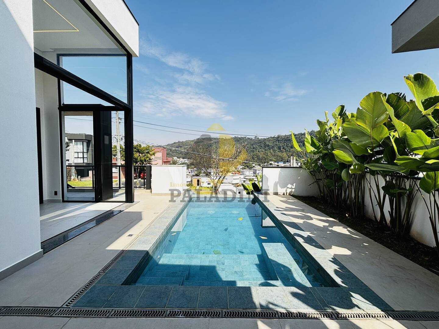Casa, 3 quartos, 245 m² - Foto 6